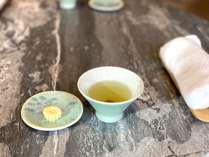 ホテルザ三井京都のウエルカムドリンクのお茶