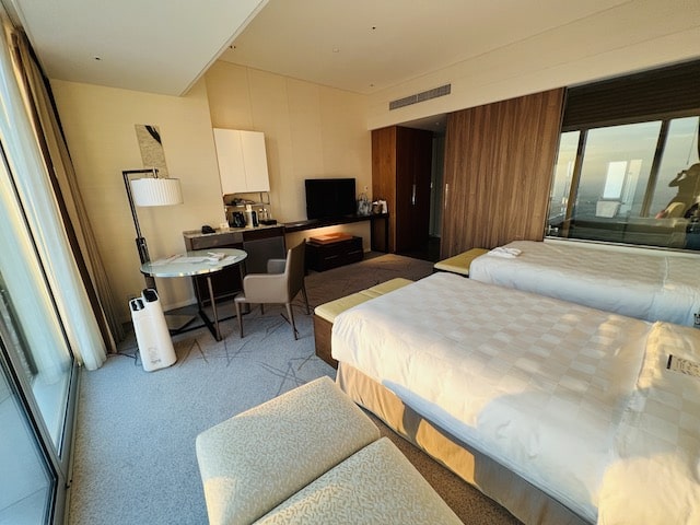 大阪マリオット都ホテルのベッドルーム1