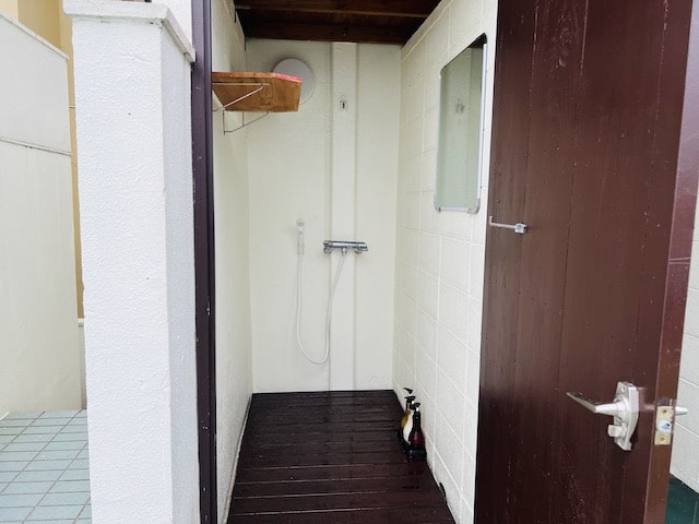 沖縄かりゆしリゾートエグゼス石垣のプールサイド更衣室