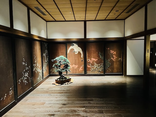 紫翠ラグジュアリーコレクションホテル奈良のロビーフロア