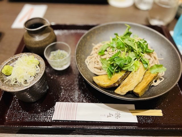 琉球ホテル＆リゾート名城ビーチの山楽そば