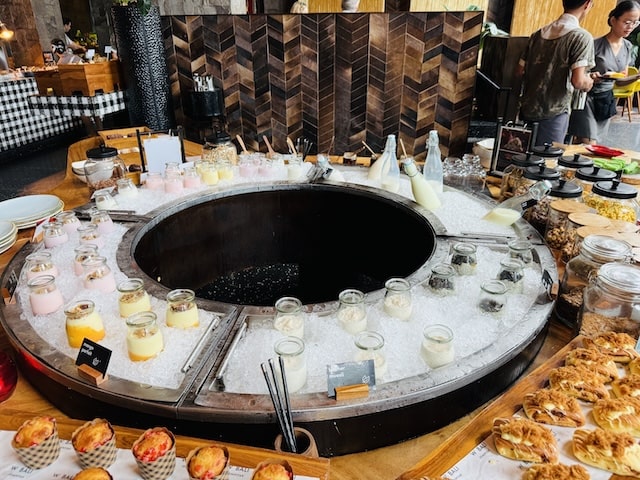 Wバリスミニャックの朝食レストランFIREの朝食メニュー14