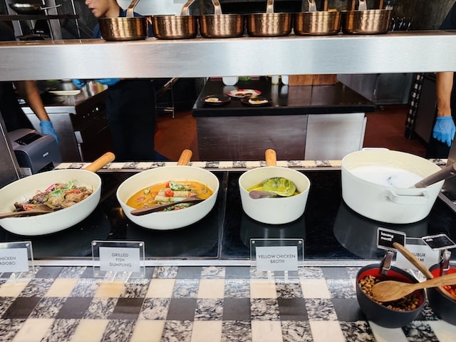 Wバリスミニャックの朝食レストランFIREの朝食メニュー2