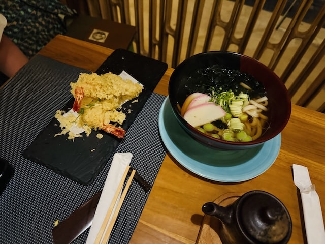 Wバリスミニャック付近の日本食レストランHINOTORIメニュー2